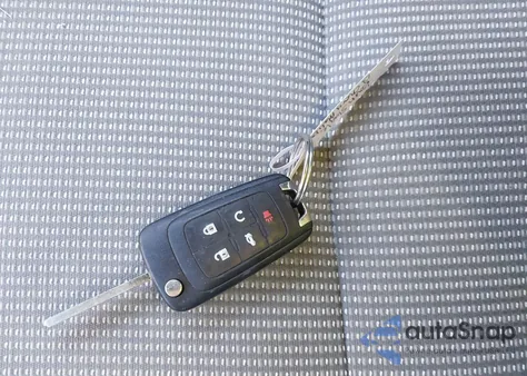 2013 Chevrolet Malibu 1Lt z USA, uszkodzony, nr VIN 1G11C5SA4DF162918